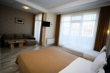 Фото Апарт-отели Apart Hotel Central г. Момчилград 4